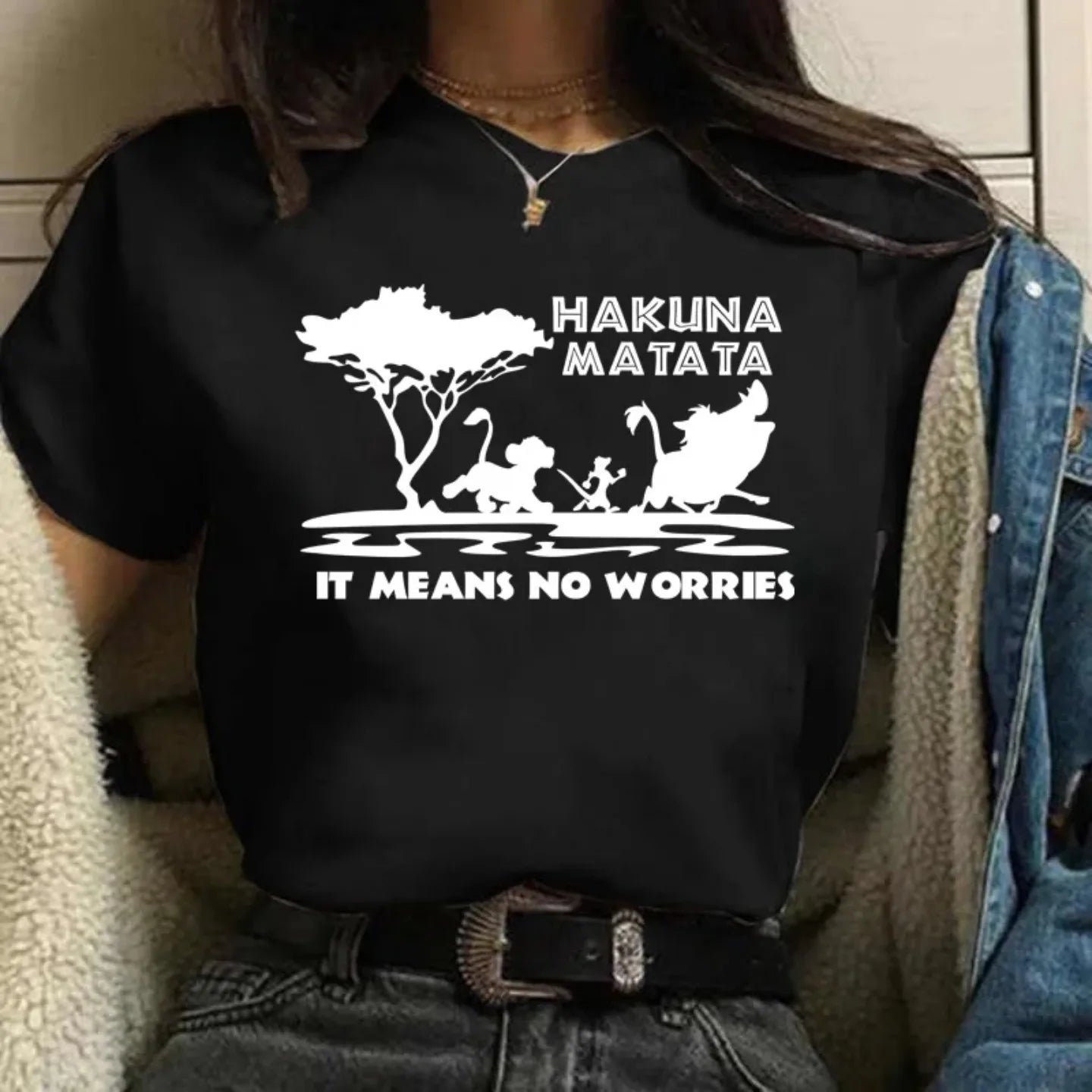 Camiseta Disney El Rey León Hakuna Matata para Mujer