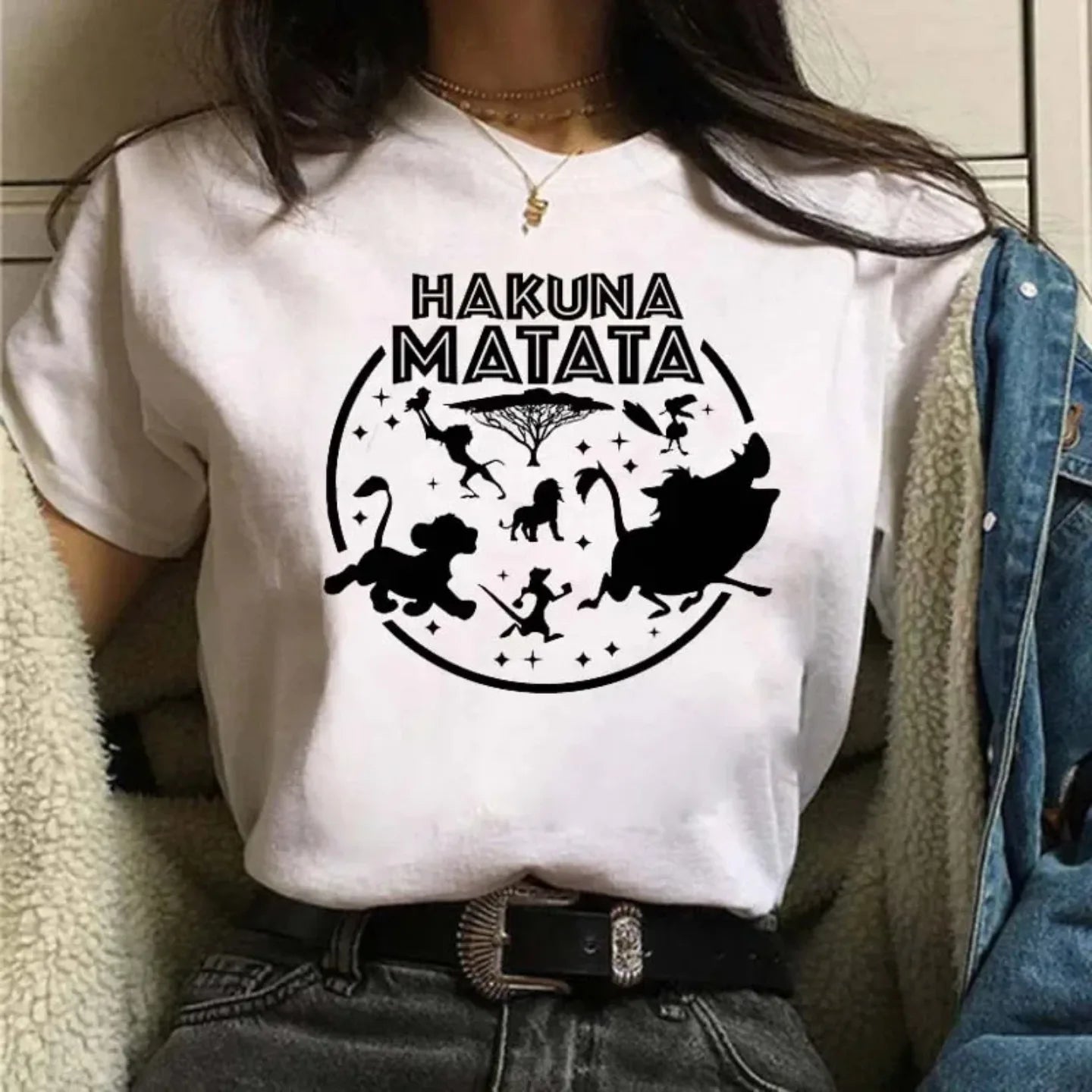 Camiseta Disney El Rey León Hakuna Matata para Mujer